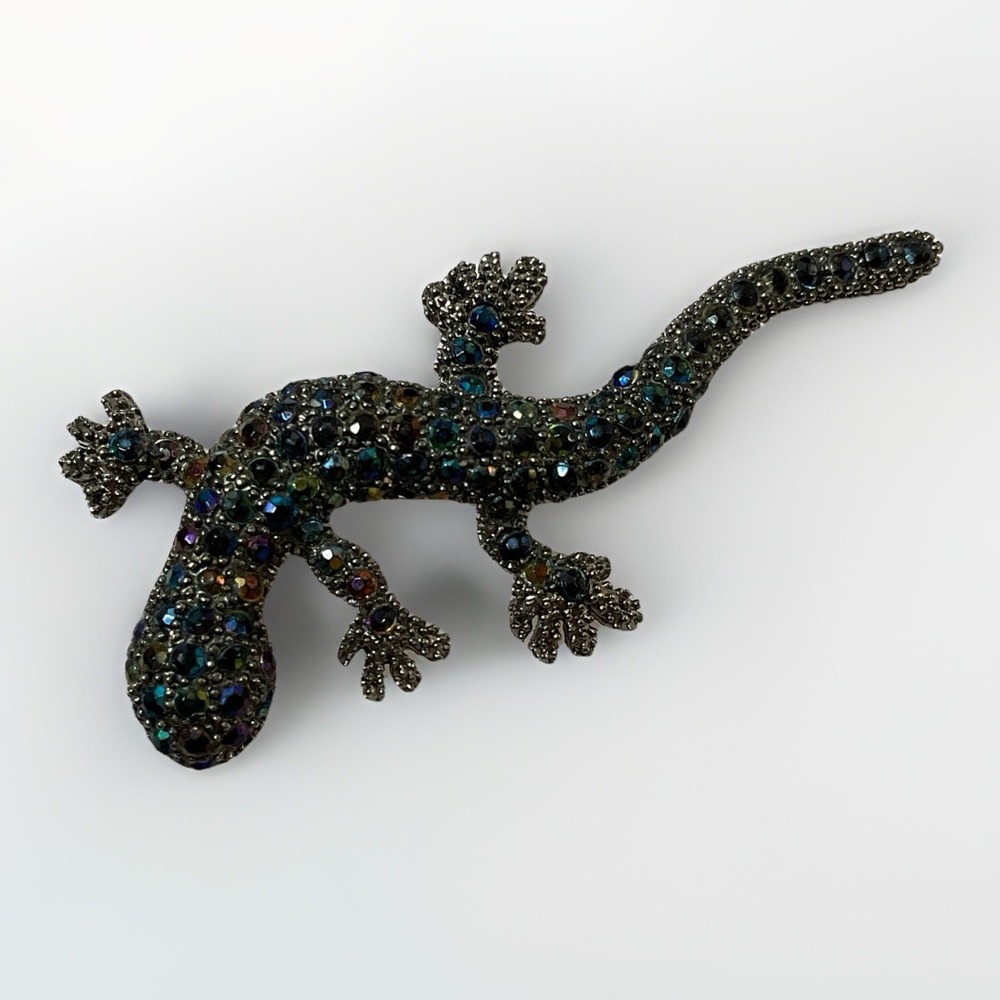 Vintage Brooch Lizard Gecko Salamander Oil Slicked Sparkling Rhinestone Pin